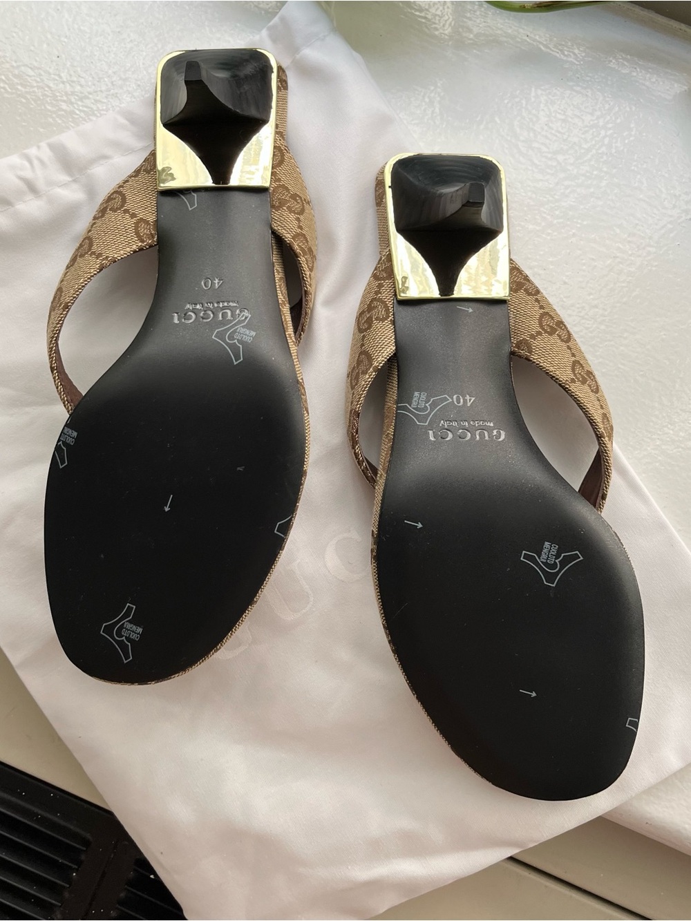 Gucci Thong Heel Sandals - Picture 5 of 8